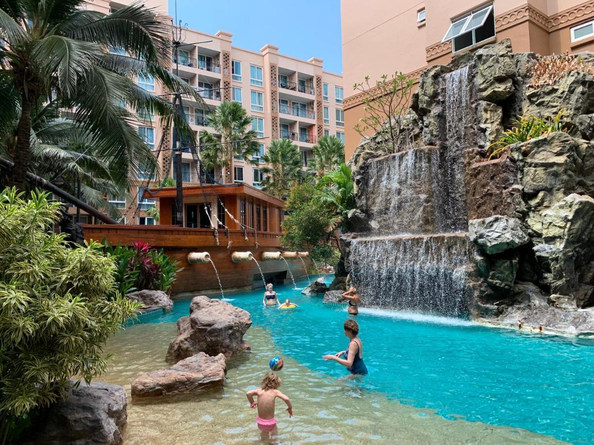 Atlantis Condo Resort หาดจอมเทียน ภายนอก รูปภาพ