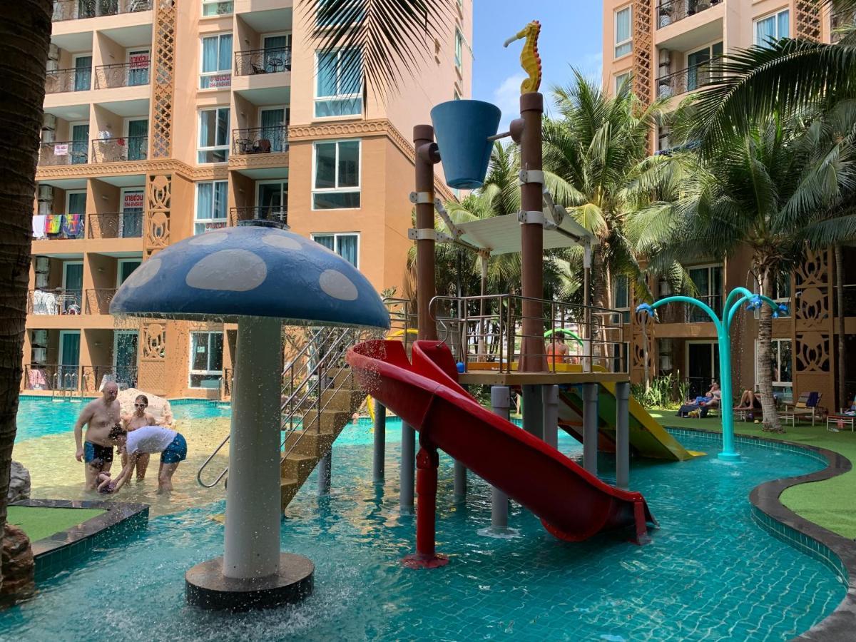 Atlantis Condo Resort หาดจอมเทียน ภายนอก รูปภาพ